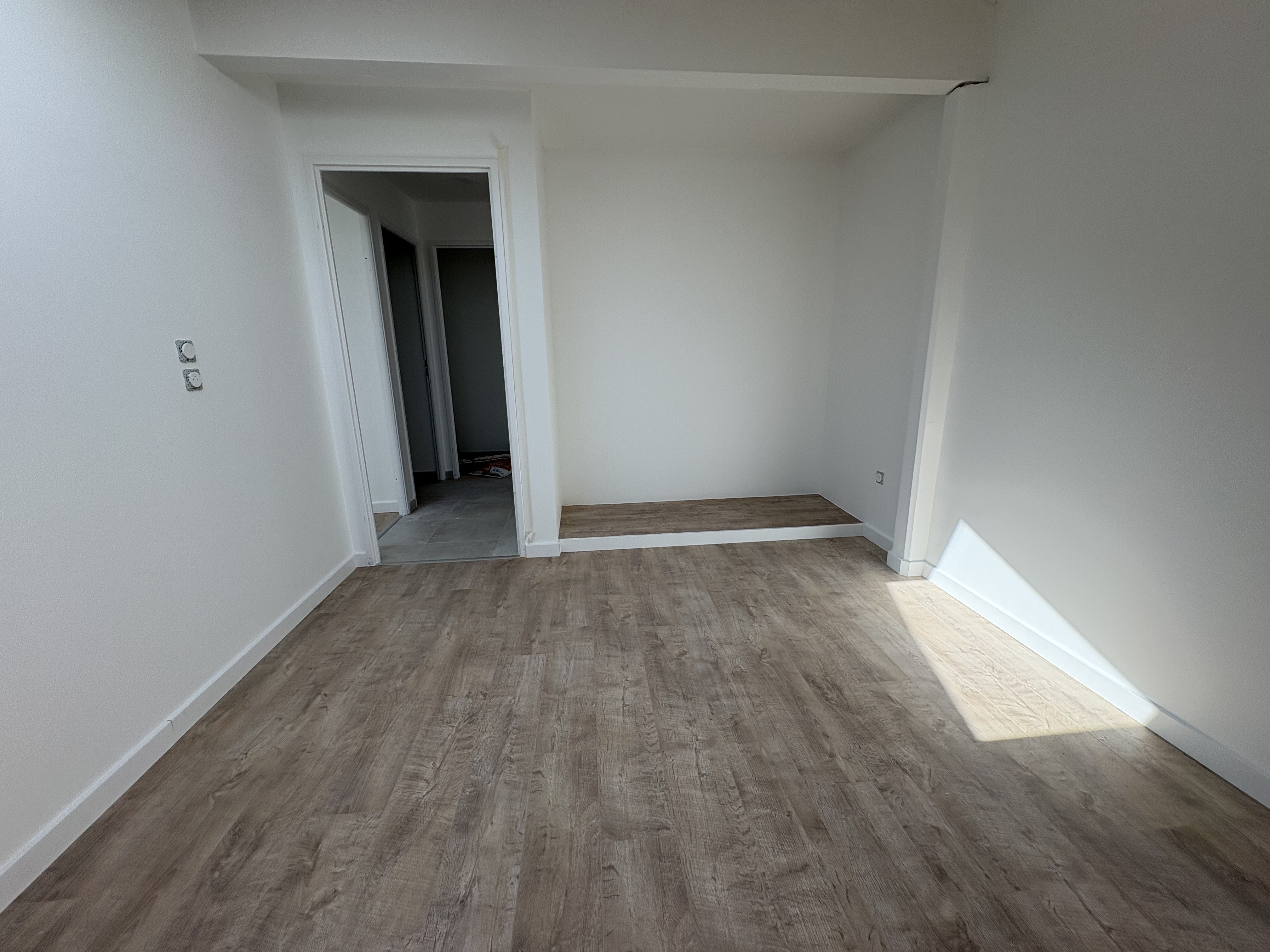 Chantier Parquet à Balma – Pose de sol stratifié dans deux chambres